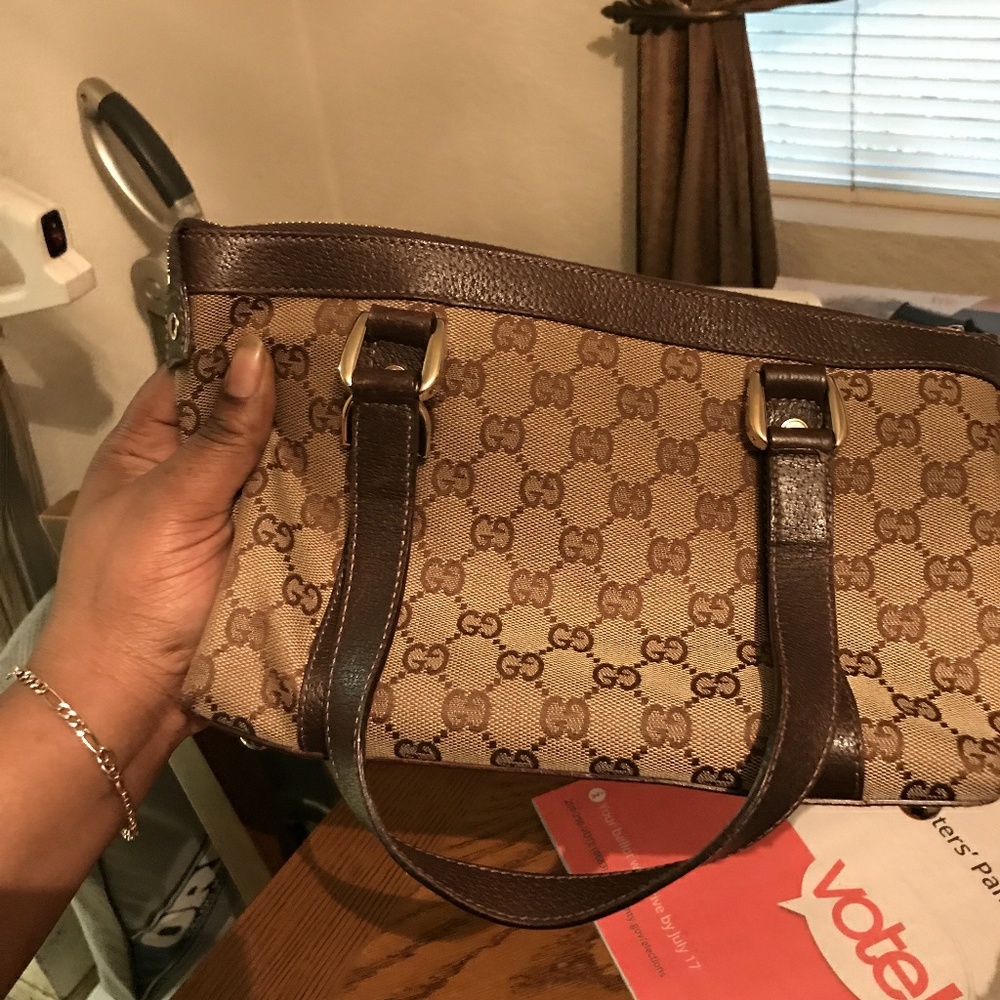 Authentic Gucci purse